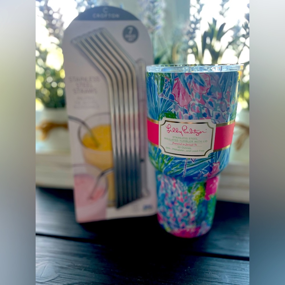 🌸NWT Lilly Pulitzer 30oz tumbler AND metal straws